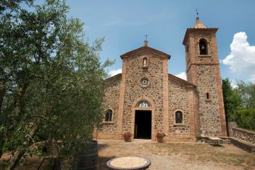 Het kerkje Schiaccia in Toscane is nu een vakantiewoning voor groepen tot twaalf vakantiegangers