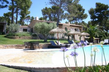 De ruim 500 nieuwe vakantiehuizen liggen verspreid over gans Frankrijk met een concentratie in de Provence/Côte d’Azur